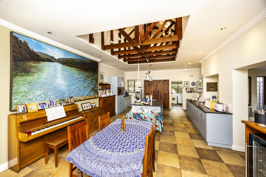 4 Bedroom Property for Sale in Nahoon Beach Eastern Cape